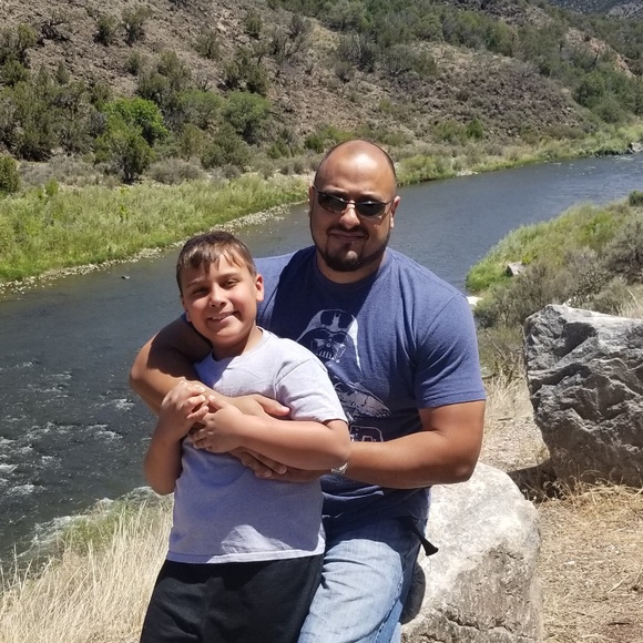 Meet your Posher, Nic - Picture 2 of 3